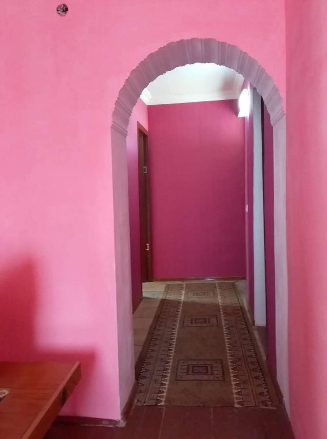 Udabno Naili Hotell Exteriör bild