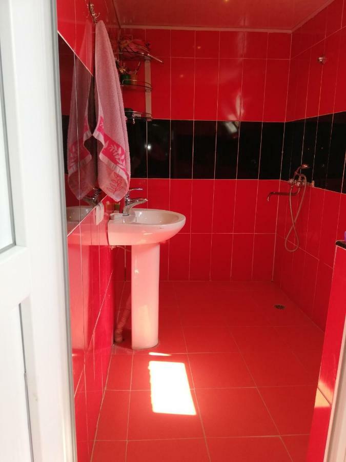Udabno Naili Hotell Exteriör bild